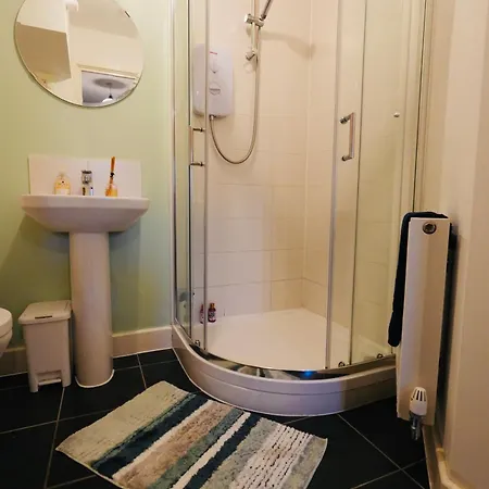 Accommodatie bij particulieren Charming And Private Bathroom In Home, Walking Distance To Center With Free Parking Leeds (West Yorkshire)