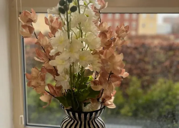 Homestay szállás Charming And Private Bathroom In Home, Walking Distance To Center With Free Parking